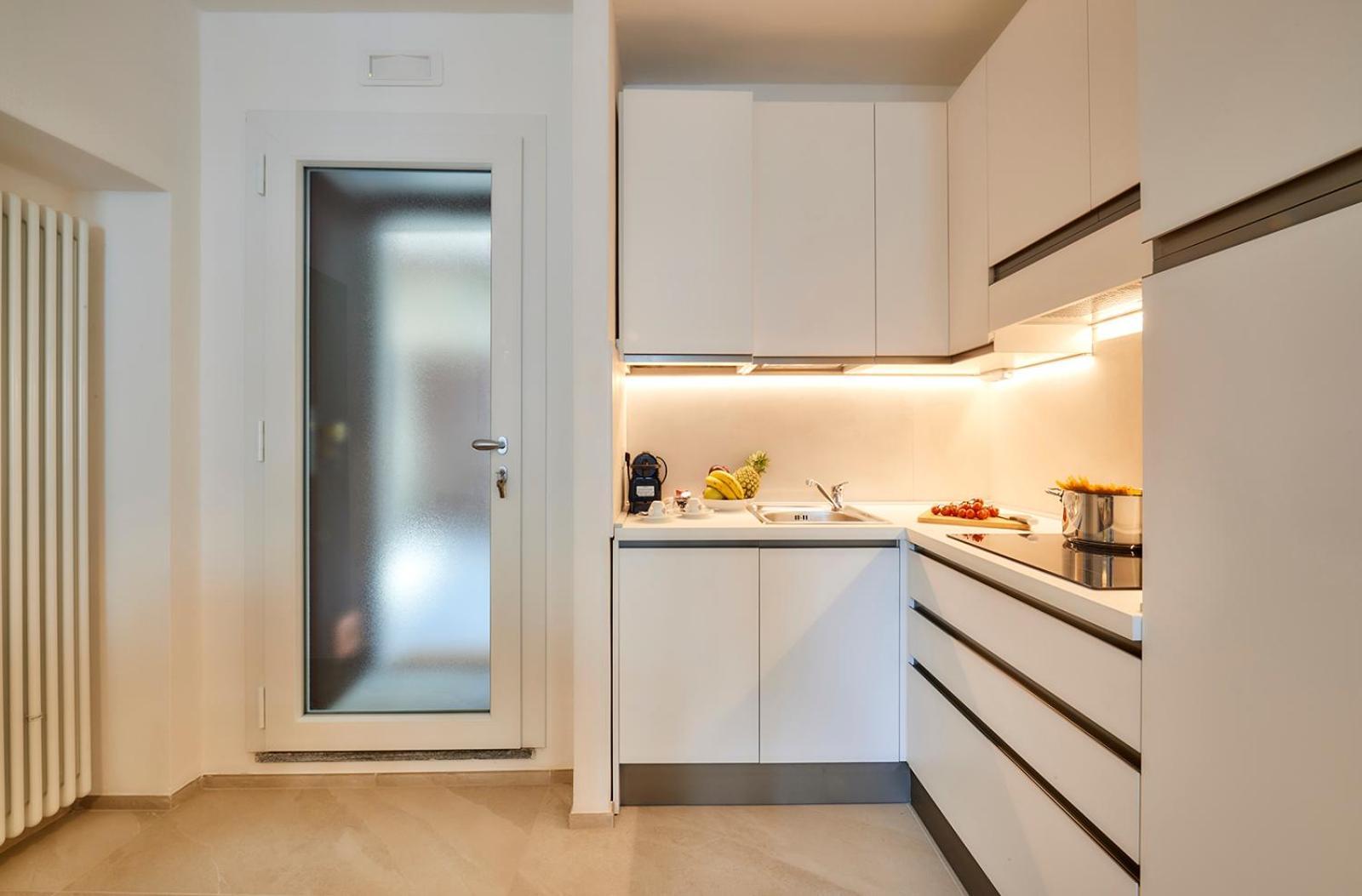 Sisters' House Apartment วาเรนนา ภายนอก รูปภาพ